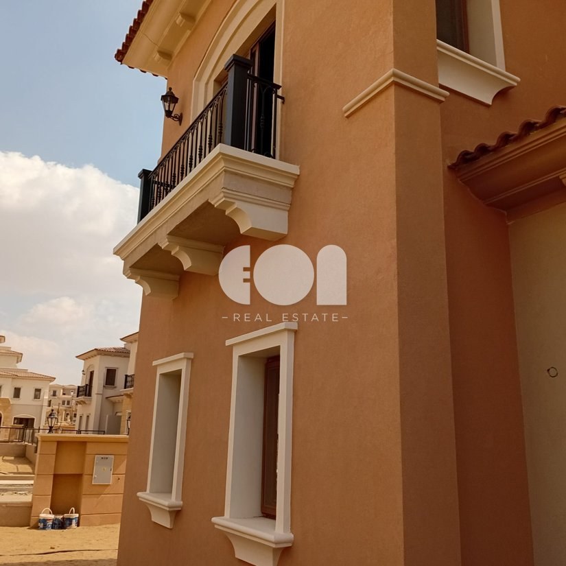 Twinhouse for sale in City gate