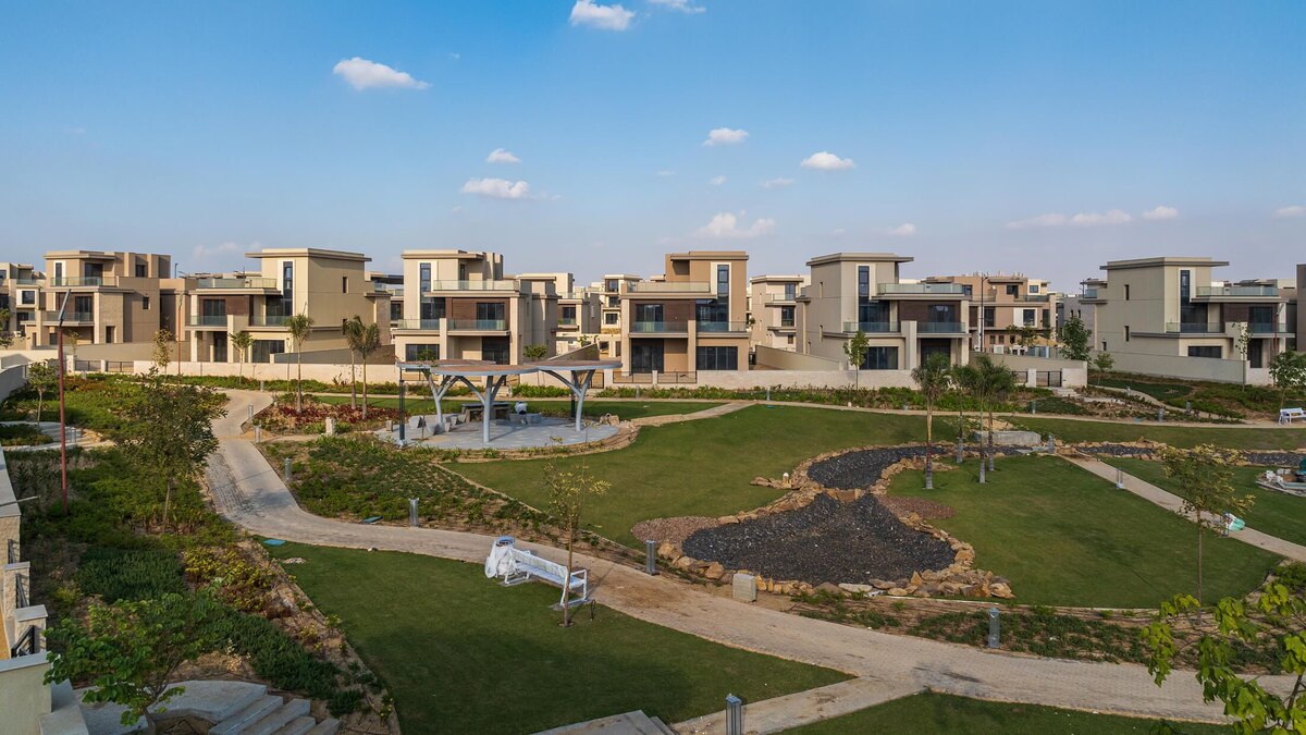 THE ESTATES